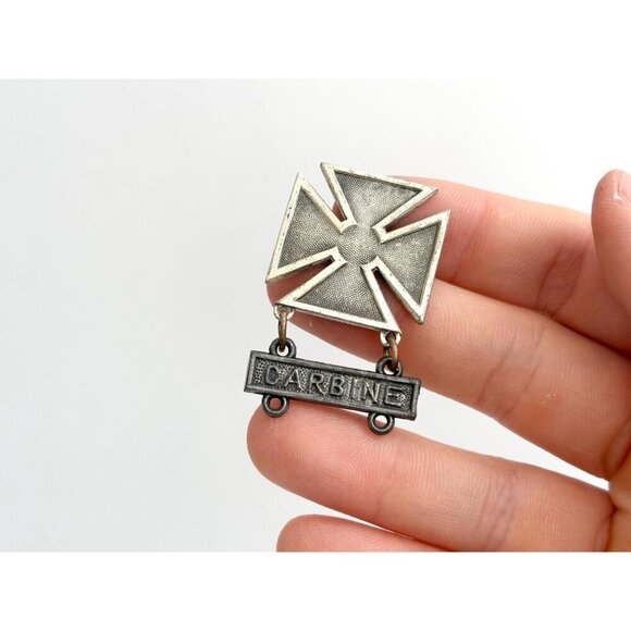 Sterling U.S. Army Carbine Marksman Badge Charm Silver Iron Cross Brooch Pin - Picture 9 of 9